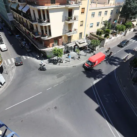 Tourist Отель 3*