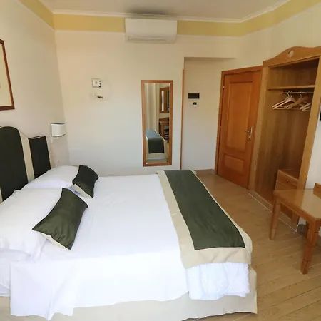 Hotel Tourist