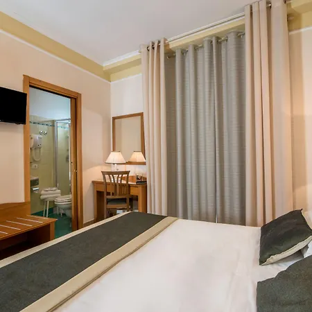 Tourist Hotel 3*
