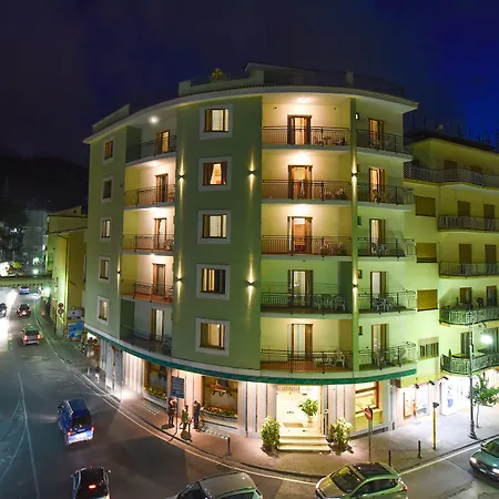 Tourist Hotel