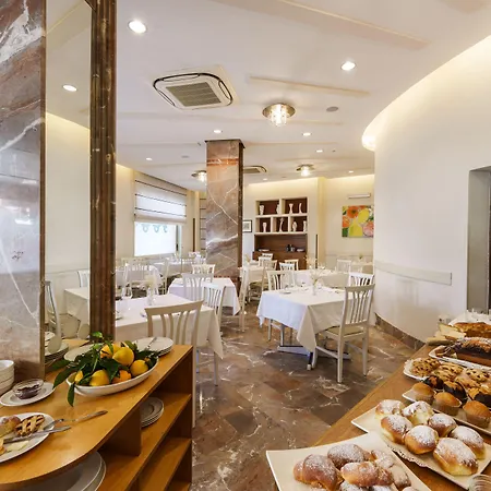 Tourist Hotel 3*