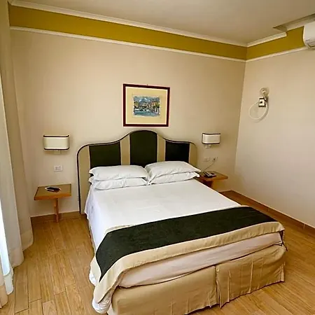 Tourist Hotel 3*