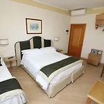 Tourist Hotell 3*