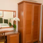 Tourist Hotell 3*