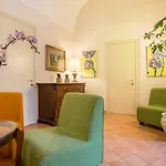 Tourist Hotell 3*